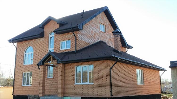 Дом из кирпича в п."Белые Росы" Дом из кирпича в п."Белые Росы"