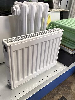 Плоский панельный радиатор Kermi Line PLK-11 900 х 1400