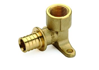 Угольник с креплением 16*1\2 в.р. Stout