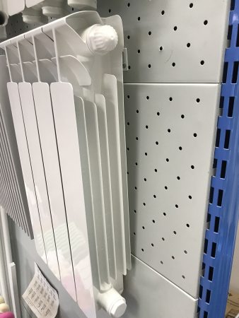 Радиатор алюминиевый  Rifar Alum Ventil 350 4 секции, нижнее подключение, правое, Alum VR